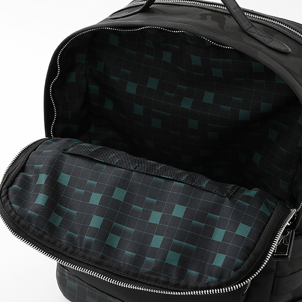 『鬼滅の刃』×SuperGroupies 炭治郎モデル バッグ 14,000円(税別) （C）吾峠呼世晴／集英社・アニプレックス・ufotable