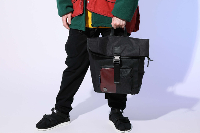 『鬼滅の刃』×SuperGroupies 義勇モデル バッグ 14,000円(税別) （C）吾峠呼世晴／集英社・アニプレックス・ufotable