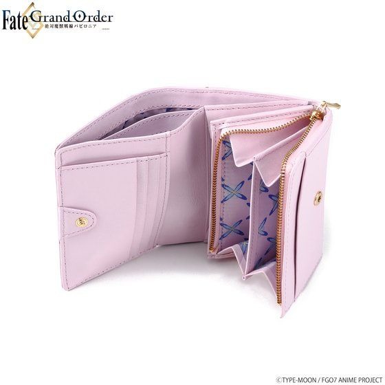 『Fate/Grand Order -絶対魔獣戦線バビロニア-』ウォレット　17,600円（税込）（C） TYPE-MOON / FGO7 ANIME PROJECT