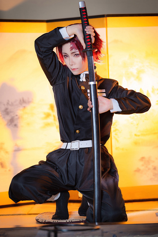 【コスプレ】「鬼滅の刃」竈門炭治郎と禰豆子の美麗レイヤー、“哀しき兄妹の物語”に挑戦【写真36枚】