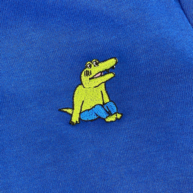 「100日後に死ぬワニ スペシャルグッズ」ワニのズボン価格：5,500円(税込、送料・手数料別途)（C）STUDIO KIKUCHI ALL RIGHTS RESERVED