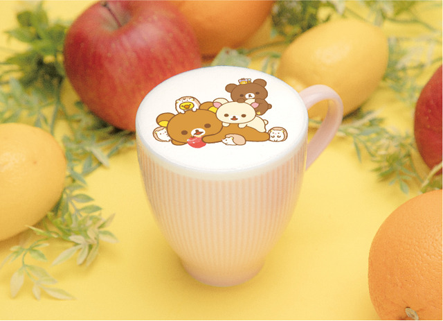 『リラックマのまくまくフルーツカフェ』みんなでゆるりとティーラテ　890円（税抜）（C） 2020 San-X Co., Ltd. All Rights Reserved.