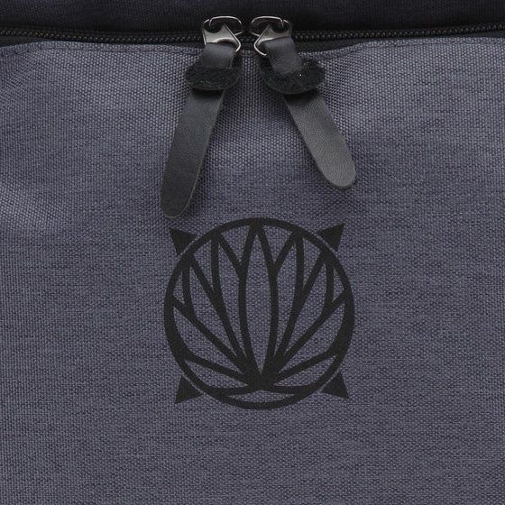 「仮面ライダー響鬼　ビジネスリュック　猛士」10,450円（税込）（C）石森プロ・東映