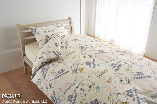 PEANUTS  掛けふとんカバー グレー（SP1101） 5,000円（税抜）PEANUTS ピローケース グレー（SP1101） 1,500円（税抜）（C）2020 Peanuts