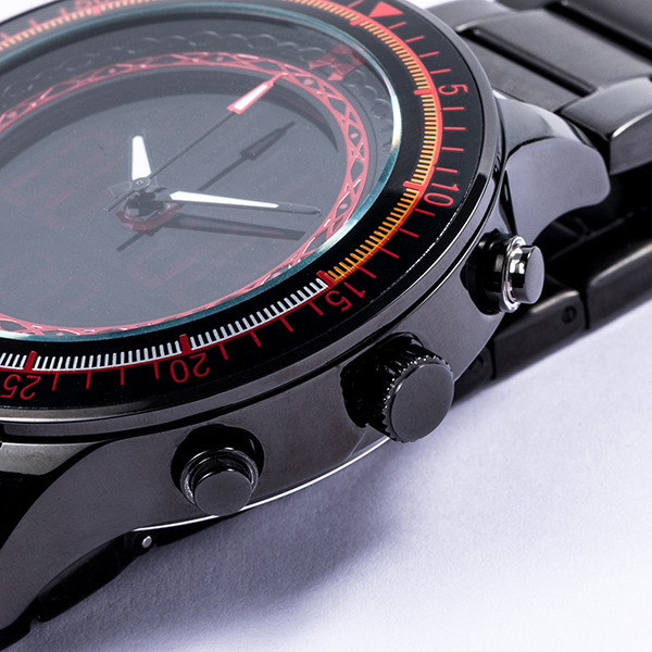 佐久間まゆモデル 腕時計 19,800円(税別)（C）BANDAI NAMCO Entertainment Inc.