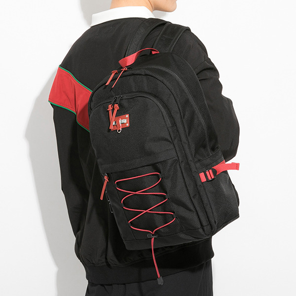 佐久間まゆモデル バッグ 15,000円(税別)（C）BANDAI NAMCO Entertainment Inc.