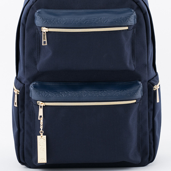 鷺沢文香モデル バッグ 15,000円(税別)（C）BANDAI NAMCO Entertainment Inc.