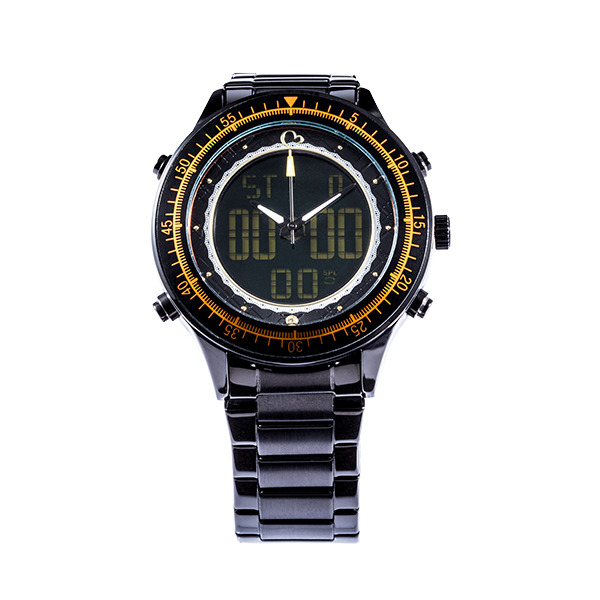 佐藤心モデル 腕時計 19,800円(税別)（C）BANDAI NAMCO Entertainment Inc.