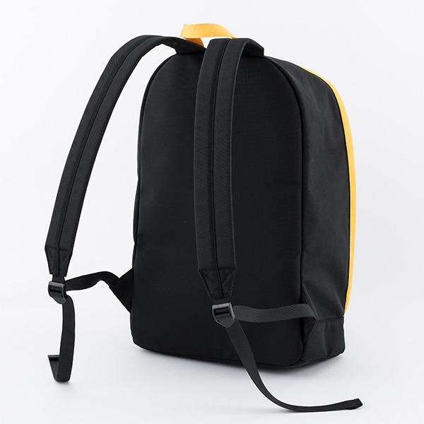 佐藤心モデル バッグ 15,000円(税別)（C）BANDAI NAMCO Entertainment Inc.