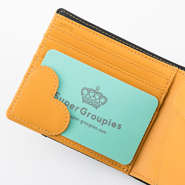 佐藤心モデル 財布 11,000円(税別))（C）BANDAI NAMCO Entertainment Inc.