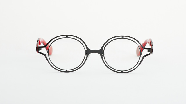 「攻殻機動隊 SAC_2045 コラボサングラス」草薙素子忍者服カラー　本体価格：36,000 円（税込 39,600 円）（C）士郎正宗・Production I.G/講談社・攻殻機動隊 2045 製作委員会