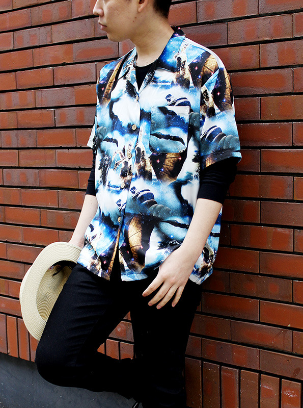 「地球最大の決戦フォトプリントアロハ」9,000円（税抜） (C) TOHO CO., LTD.