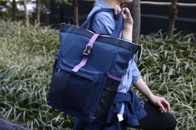 『NARUTO-ナルト- 疾風伝』コラボレーション うちはサスケバッグ 14,800円（税抜）（C）岸本斉史 スコット／集英社・テレビ東京・ぴえろ