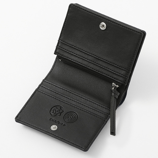 『NARUTO-ナルト- 疾風伝』コラボレーション うちはサスケ財布 9,800円（税抜）（C）岸本斉史 スコット／集英社・テレビ東京・ぴえろ