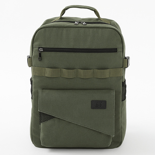 『NARUTO-ナルト- 疾風伝』コラボレーション はたけカカシバッグ 14,800円（税抜）（C）岸本斉史 スコット／集英社・テレビ東京・ぴえろ