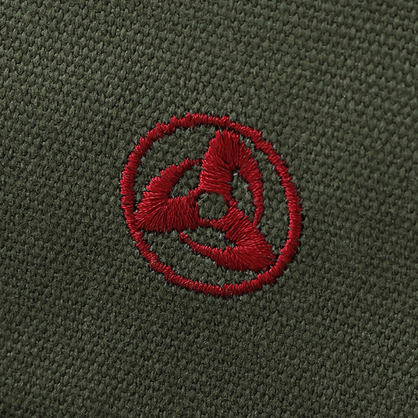 『NARUTO-ナルト- 疾風伝』コラボレーション はたけカカシバッグ 14,800円（税抜）（C）岸本斉史 スコット／集英社・テレビ東京・ぴえろ