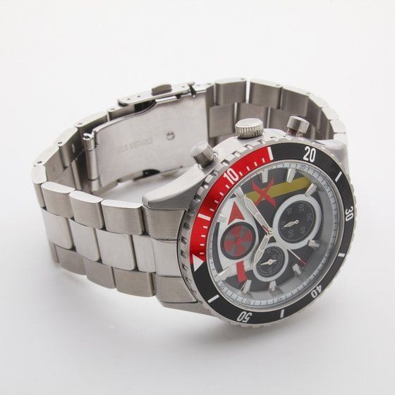 「仮面ライダーシリーズ クロノグラフ腕時計【Live Action Watch／Cライン】〔Xモデル〕」27,500円（税込）（C）石森プロ・東映