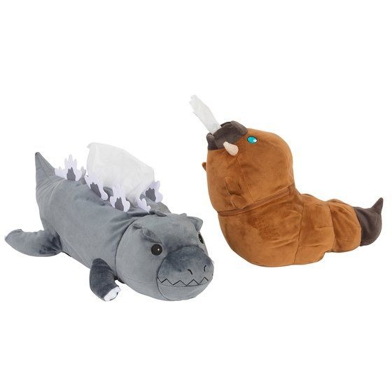 「ゴジラ ティッシュケース」「モスラ幼虫 ロールペーパーケース」各4,950円（税込）TM & (C) TOHO CO., LTD.