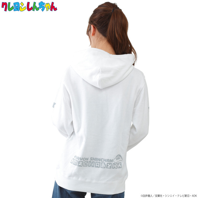 「クレヨンしんちゃん　OMOCHABOKO　パーカー」各5,940円(税込)(送料・手数料別途)(C)臼井儀人／双葉社・シンエイ・テレビ朝日・ADK