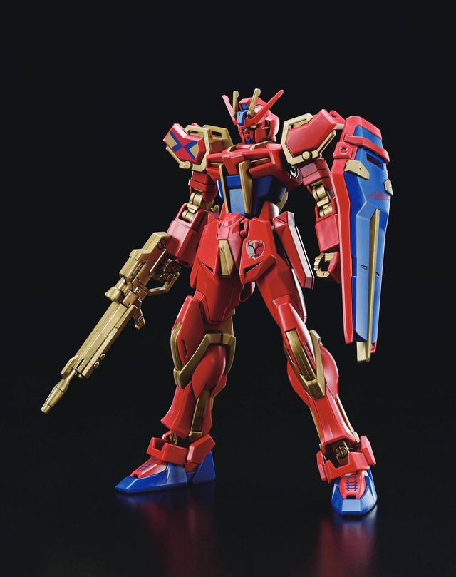 鹿島アントラーズ「ストライクガンダム」3000円（税込）（C）1992,94,95 K.A.FC（C）創通・サンライズ（C）創通・サンライズ・MBS