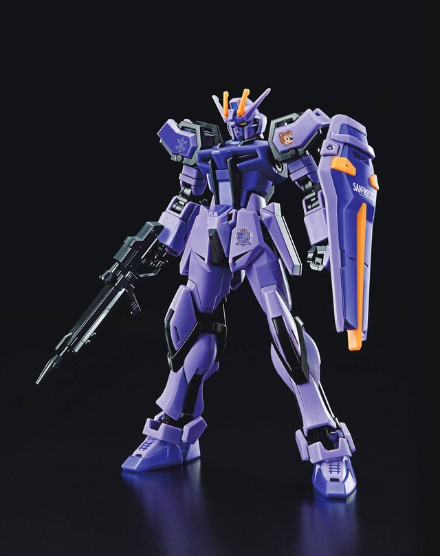 サンフレッチェ広島「ストライクガンダム」3000円（税込）（C）1992 S.FC （C）創通・サンライズ（C）創通・サンライズ・MBS