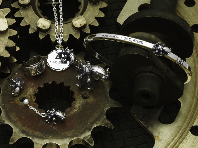 『攻殻機動隊 SAC_2045』公式アクセサリー（C）士郎正宗・Production I.G/講談社・攻殻機動隊2045製作委員会