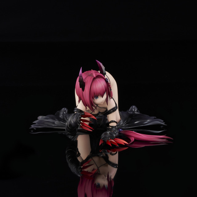 「ToLOVEる－とらぶる－ダークネス 黒咲芽亜　ダークネスVer. 1/6」16,500円（税別）（C）矢吹健太朗・長谷見沙貴／集英社・とらぶるダークネス製作委員会