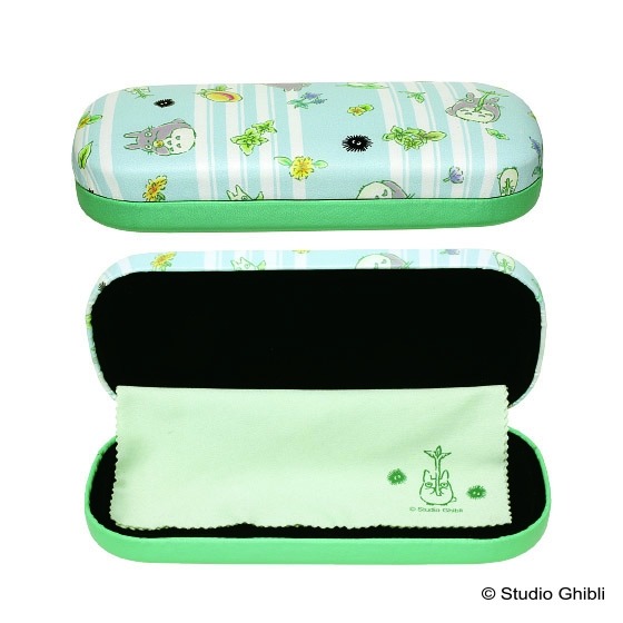 メガネケース 1,800円(税別）