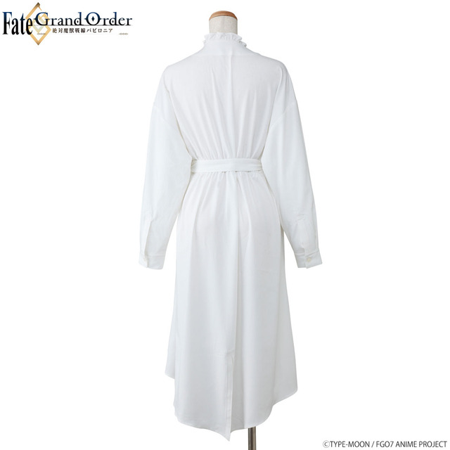 「Fate/Grand Order -絶対魔獣戦線バビロニア- ワンピース（マーリン）」13,420円（税込）（C）TYPE-MOON / FGO7 ANIME PROJECT