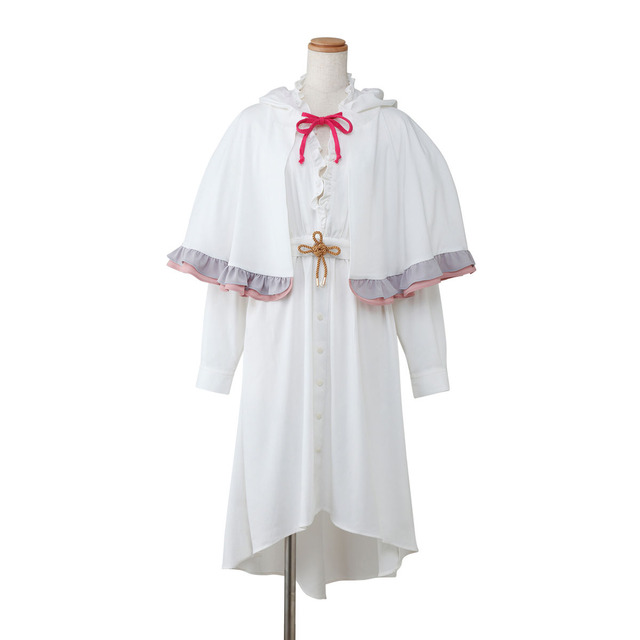 「Fate/Grand Order -絶対魔獣戦線バビロニア- ワンピース（マーリン）」13,420円（税込）（C）TYPE-MOON / FGO7 ANIME PROJECT