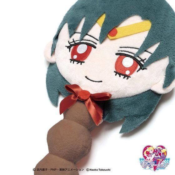 ぬいぐるみミラー セーラープルート 3,850円（税込）(C)Naoko Takeuchi