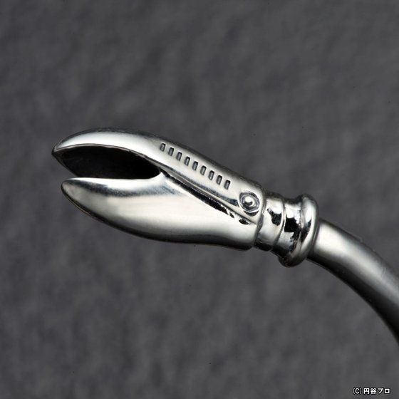 「バルタン星人モデル」リング　9,900円（税込）（C）円谷プロ