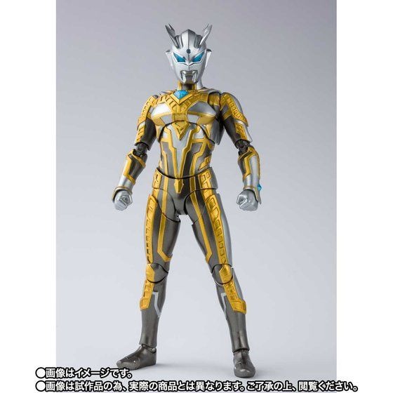 「S.H.Figuarts シャイニングウルトラマンゼロ」6,600円（税込）(C)円谷プロ