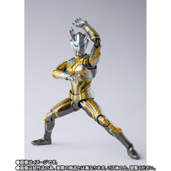 「S.H.Figuarts シャイニングウルトラマンゼロ」6,600円（税込）(C)円谷プロ