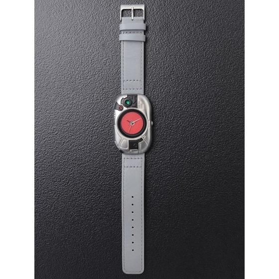 「仮面ライダーBLACK　変身！腕時計」各26,400円（税込）(C)石森プロ・東映