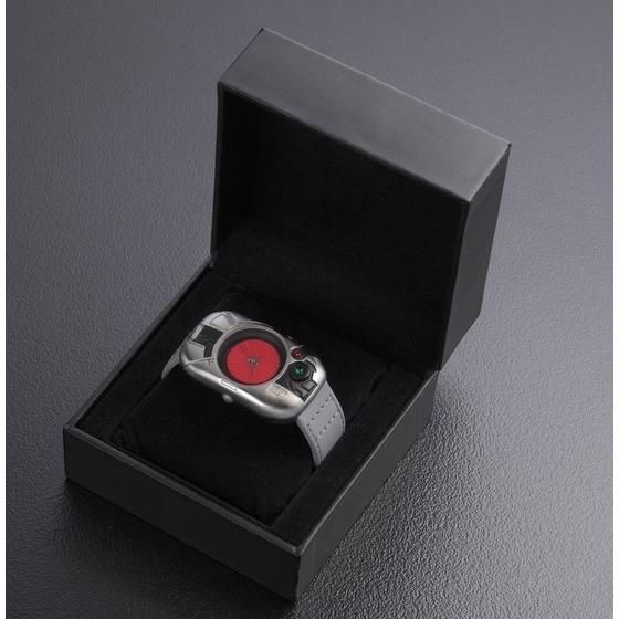 「仮面ライダーBLACK　変身！腕時計」各26,400円（税込）(C)石森プロ・東映