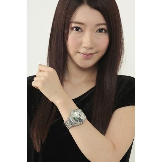 「ハロルズギアDG 仮面ライダーBLACK 30周年メモリアルウォッチ SHADOW MOON MODEL」35,200円（税込）（C）石森プロ・東映