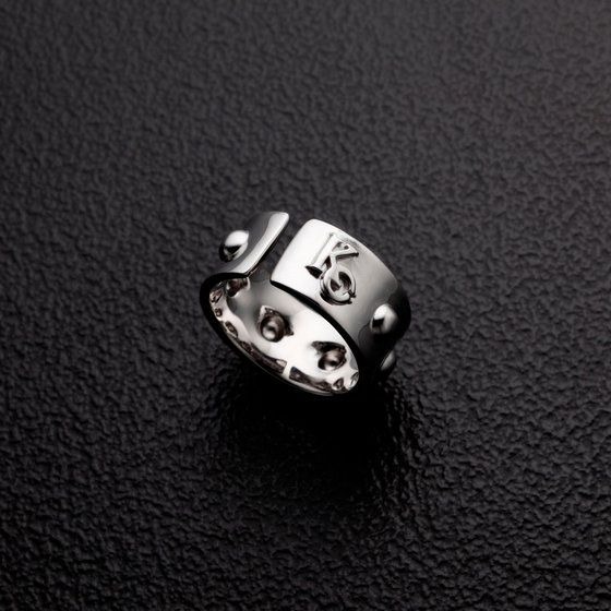 「遊☆戯☆王デュエルモンスターズ　リング（海馬瀬人ver.）」13,200円（税込）（C）スタジオ・ダイス／集英社・テレビ東京・KONAMI