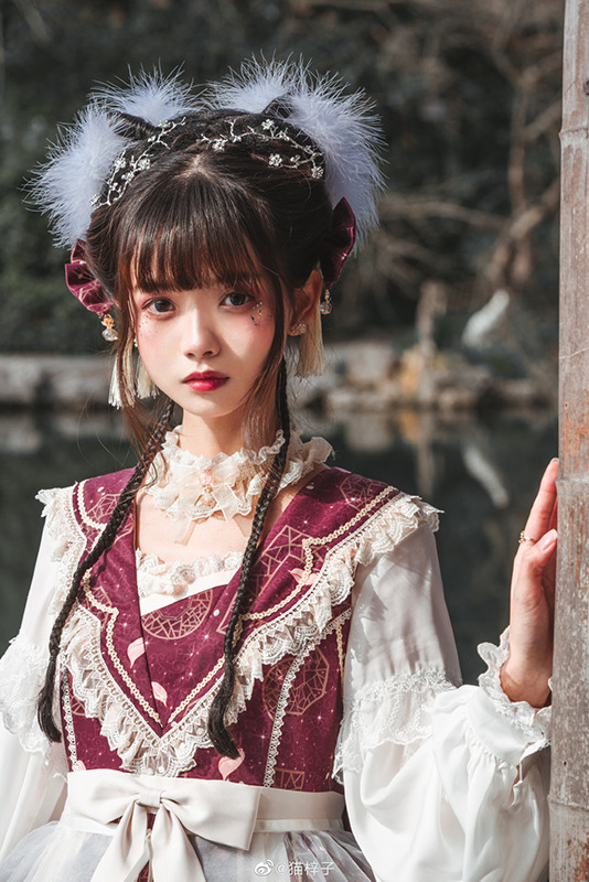 中国トップロリータモデル・猫梓子の超絶美少女ぶり！圧倒的で唯一無二の表情力で魅せる【写真42枚】