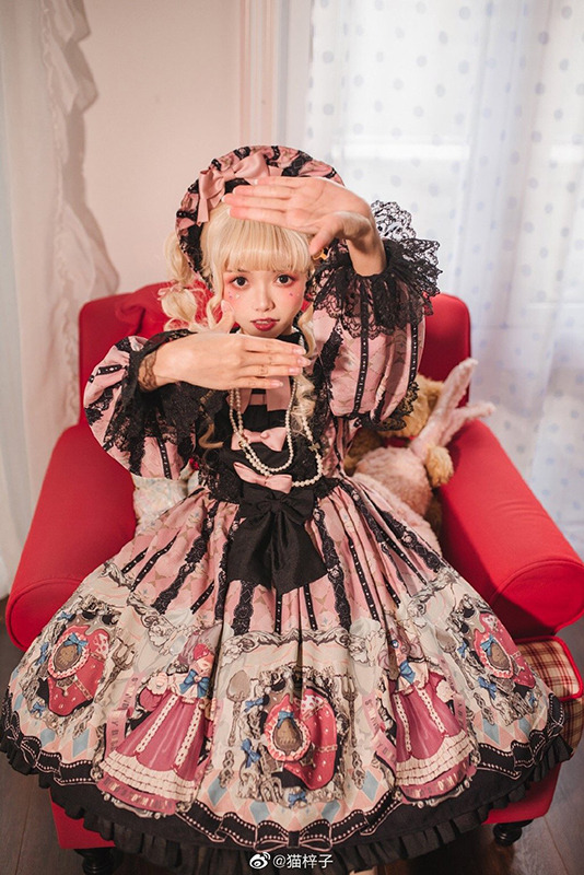 中国トップロリータモデル・猫梓子の超絶美少女ぶり！圧倒的で唯一無二の表情力で魅せる【写真42枚】
