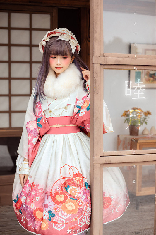 中国トップロリータモデル・猫梓子の超絶美少女ぶり！圧倒的で唯一無二の表情力で魅せる【写真42枚】