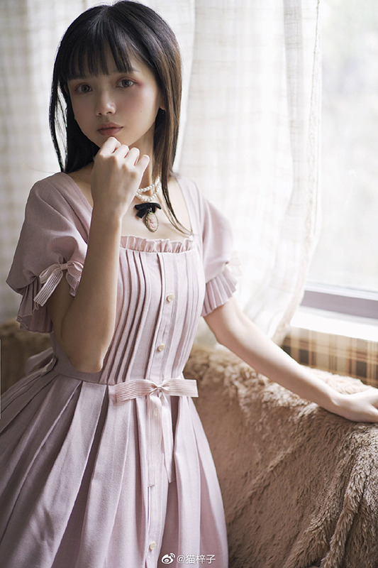 中国トップロリータモデル・猫梓子の超絶美少女ぶり！圧倒的で唯一無二の表情力で魅せる【写真42枚】