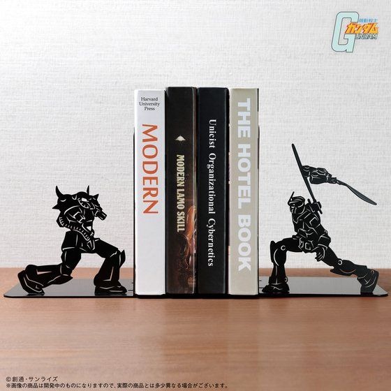 「機動戦士ガンダム　ブックエンド（全4種）」4,950円（税込）（C）創通・サンライズ