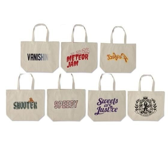 「黒子のバスケKUROCORZET ストリートスポーツ トートバッグ」各3,300円（税込）(C)藤巻忠俊／集英社・黒子のバスケ製作委員会