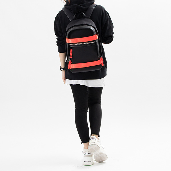 「黒崎一護 モデル バックパック」14,800円(税別) （C）久保帯人／集英社・テレビ東京・dentsu・ぴえろ