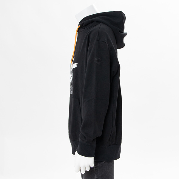 「黒崎一護 モデル パーカー」9,800円(税別) （C）久保帯人／集英社・テレビ東京・dentsu・ぴえろ