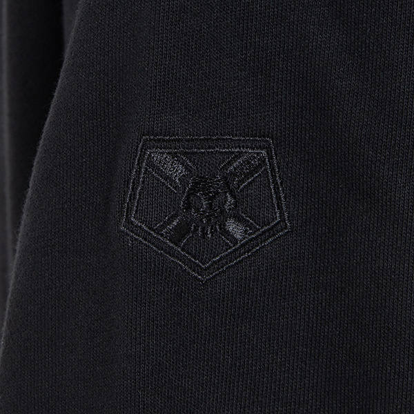 「黒崎一護 モデル パーカー」9,800円(税別) （C）久保帯人／集英社・テレビ東京・dentsu・ぴえろ