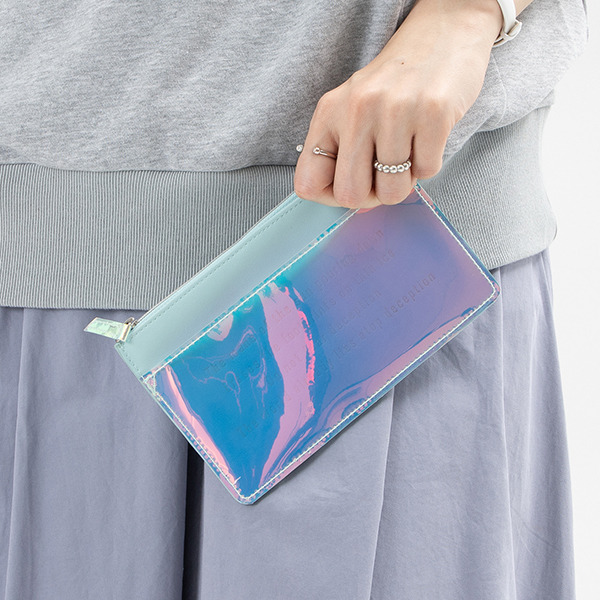 「日番谷冬獅郎 モデル  ショルダーバッグ」12,800円(税別)（C）久保帯人／集英社・テレビ東京・dentsu・ぴえろ