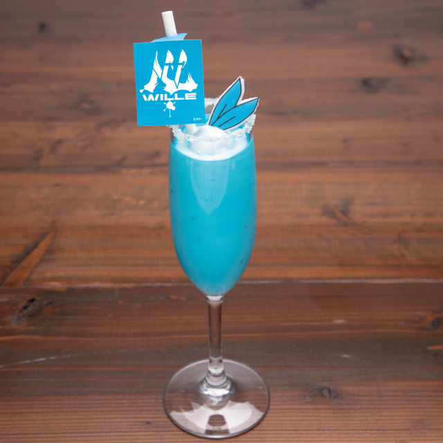 「EVANGELION CAFE&DINER」スムージー -WILLE -990円（C）カラー