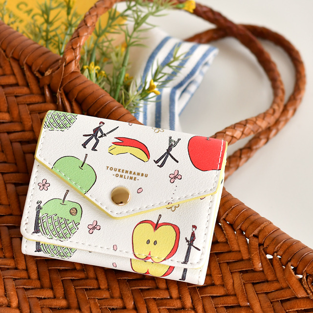 「ミニウォレット」3,500円（税抜）（C）2015-2020 DMM GAMES/Nitroplus